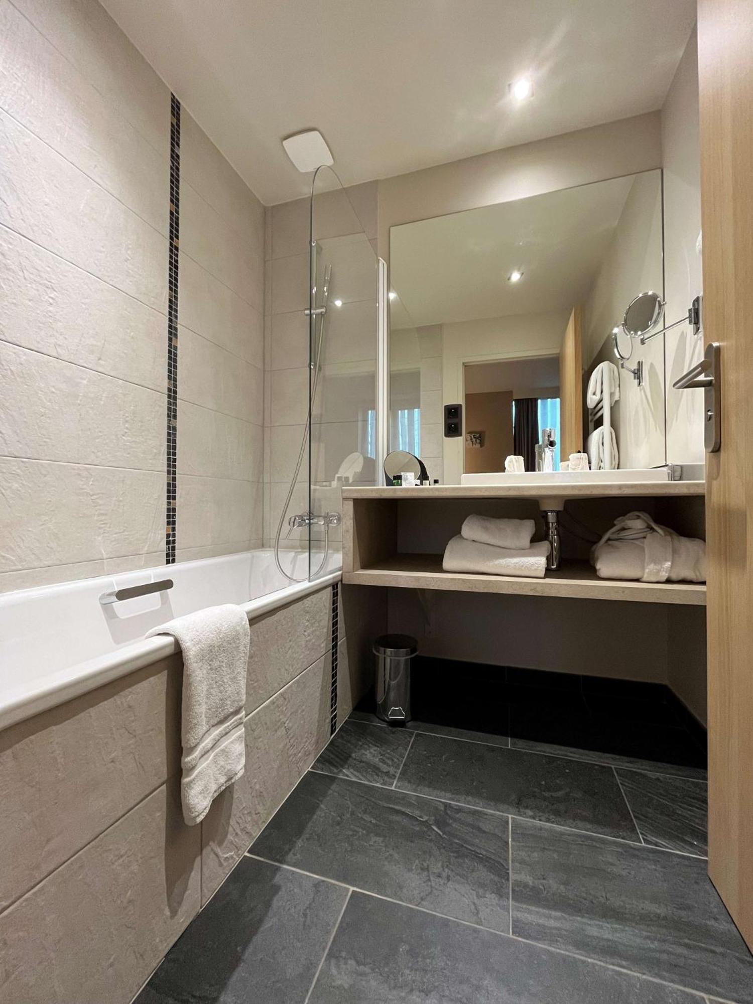Best Western Plus Hotel Escapade Senlis Senlis  Bagian luar foto
